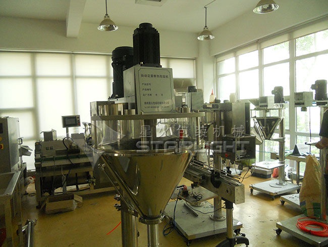 面粉粉劑灌裝機(jī)細(xì)節(jié)展示