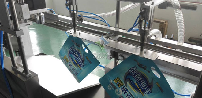 洗衣液自立吸嘴袋灌裝機(jī),自立吸嘴袋灌裝機(jī)